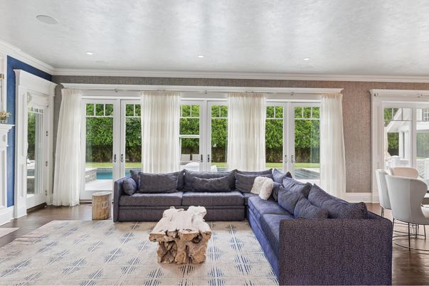 Interior, Living room, Recessed Lighting, Wood Texture Flooring