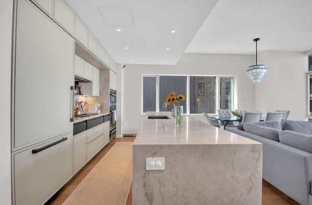 Chandelier, Dining room, Interior, Kitchen, Pendant Lights, Recessed Lighting, Wood Texture Flooring
