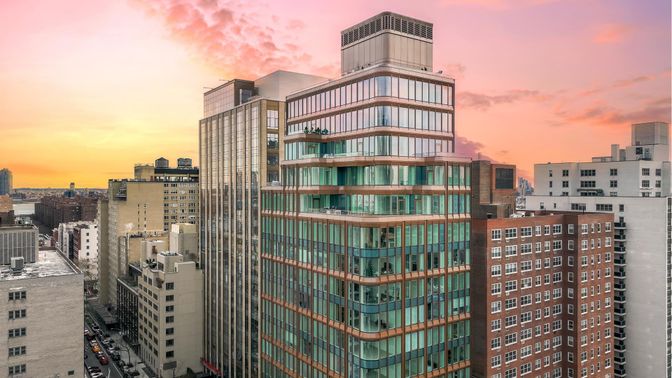Exterior, Facade, Highrise