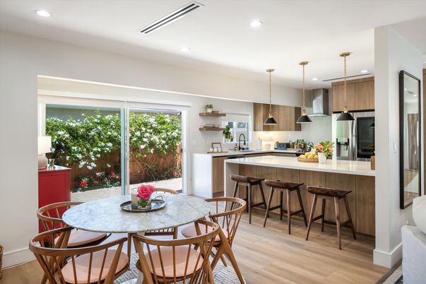 Dining room, Interior, Kitchen, Pendant Lights, Recessed Lighting, Wood Texture Flooring