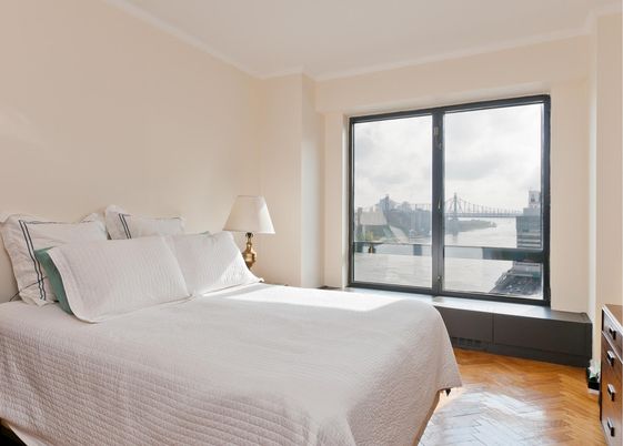 Bedroom, Interior, Water, Wood Texture Flooring