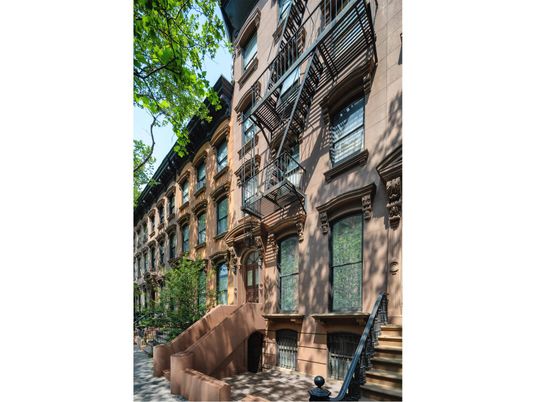 Exterior, Facade, Brownstone