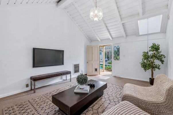 Interior, Living room, Pendant Lights, Wood Texture Flooring