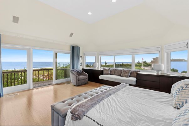 Bedroom, Interior, Recessed Lighting, Water, Wood Texture Flooring