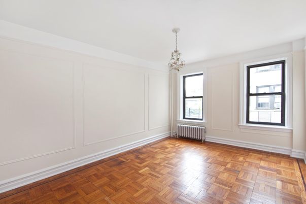 Chandelier, Empty room, Interior, Pendant Lights, Wood Texture Flooring