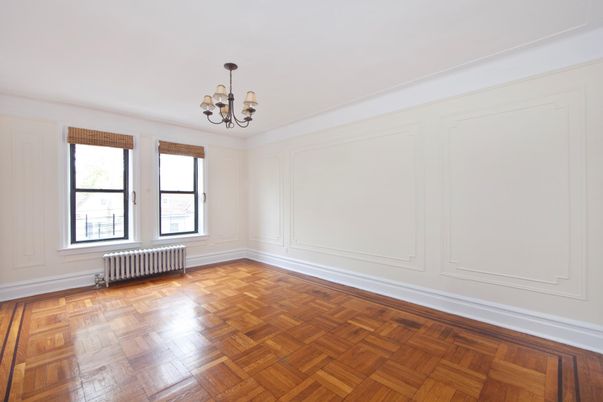 Chandelier, Empty room, Interior, Wood Texture Flooring