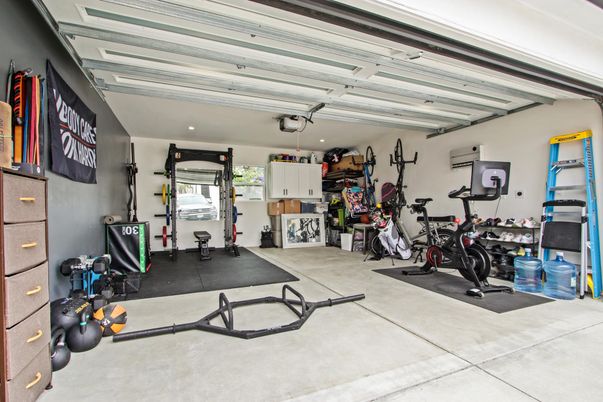 Fitness Equipment, Garage, Interior
