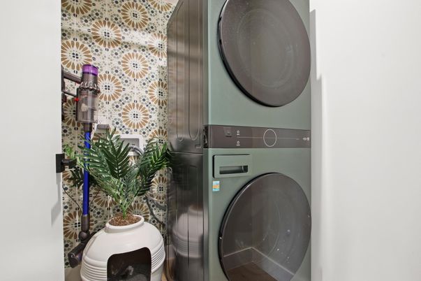 Interior, Utility Closets, Washer