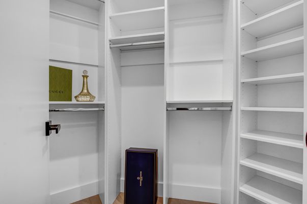 Interior, Walk-in Closets