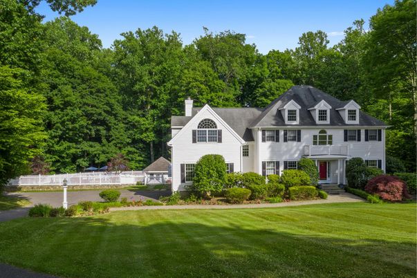 Backyard, Exterior, Facade, Farmhouse