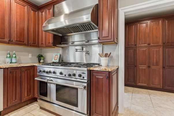 Interior, Kitchen, Stainless Steel Appliances