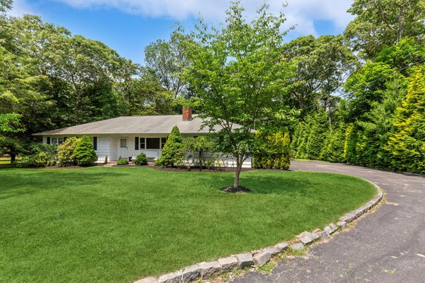 Backyard, Exterior, Facade, Ranch
