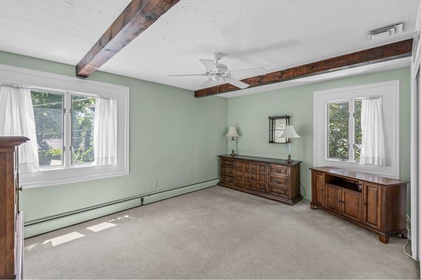 Empty room, Interior, Wooden Beams