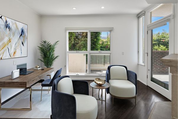 Home Office, Interior, Recessed Lighting, Wood Texture Flooring