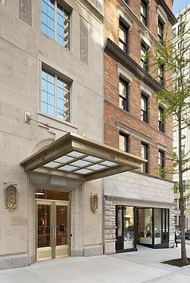 Exterior, Facade, Brick Facade, Rowhouse
