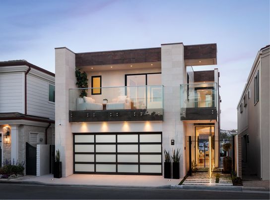 Attached, Exterior, Facade, Modern