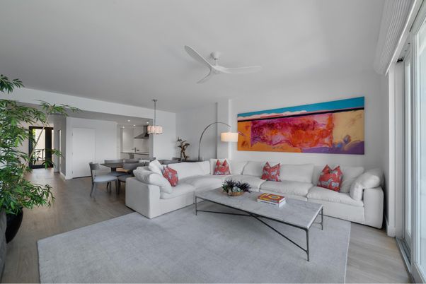 Dining room, Interior, Living room, Pendant Lights, Recessed Lighting, Wood Texture Flooring