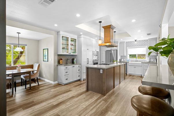 Dining room, Interior, Kitchen, Pendant Lights, Recessed Lighting, Stainless Steel Appliances, Wood Texture Flooring