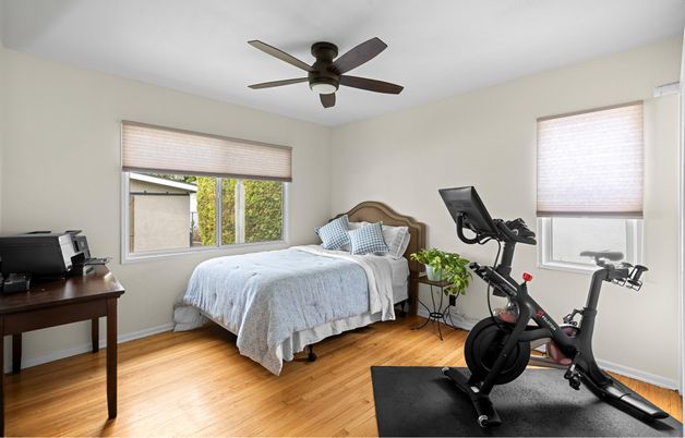 Bedroom, Fitness Equipment, Interior, Wood Texture Flooring