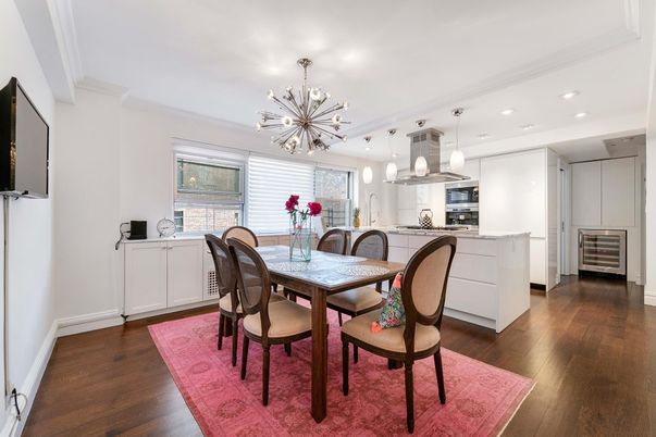 Dining room, Interior, Kitchen, Pendant Lights, Recessed Lighting, Wood Texture Flooring
