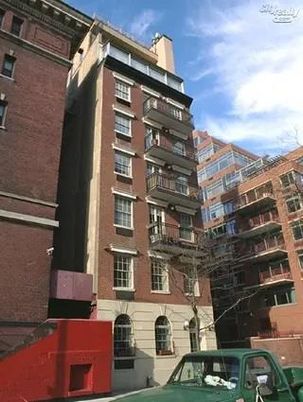 Exterior, Facade, Condo Building