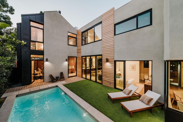 Exterior, Pool