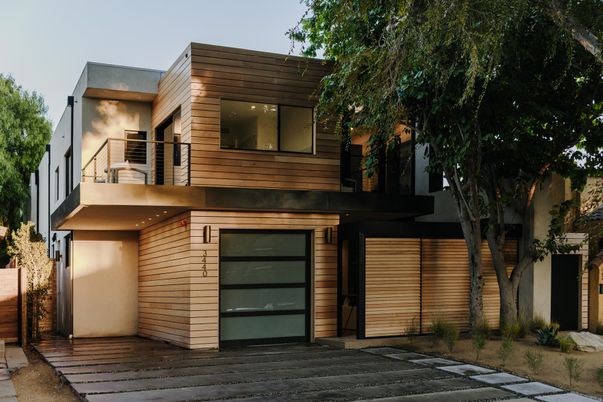 Exterior, Facade, Modern