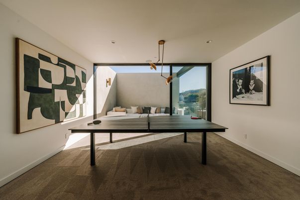 Game Room, Interior, Recessed Lighting
