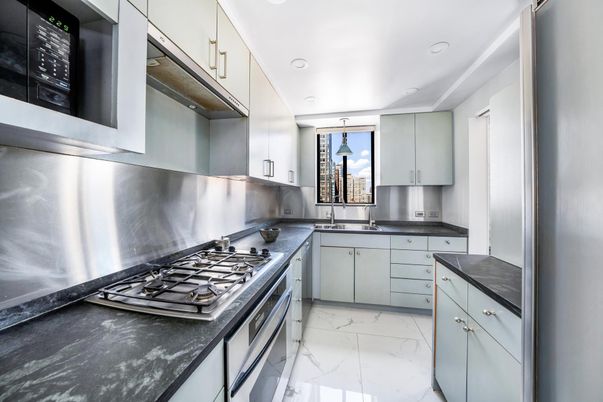 Interior, Kitchen, Marble, Recessed Lighting