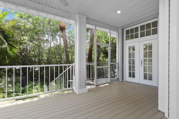 Interior, Recessed Lighting, Sun Room, Wood Texture Flooring