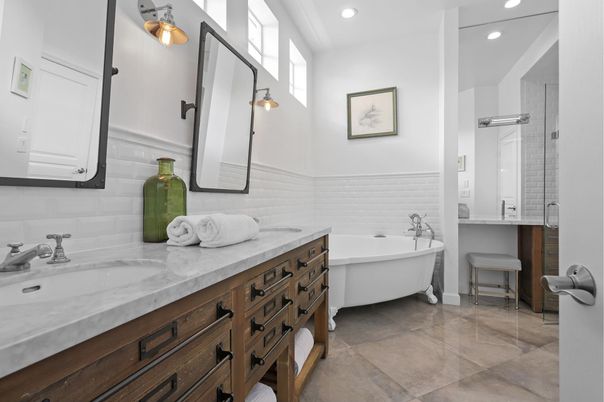 Bathroom, Dual Sink Vanities, Free Standing Baths, Interior, Recessed Lighting