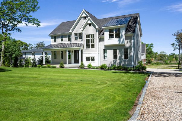 Exterior, Facade, Farmhouse