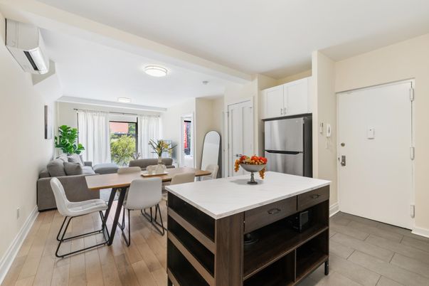 Dining room, Interior, Kitchen, Stainless Steel Appliances, Wood Texture Flooring