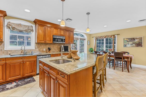 Dining room, Interior, Kitchen, Pendant Lights, Recessed Lighting
