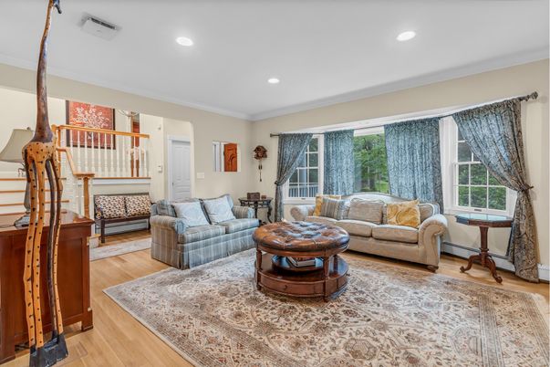 Interior, Living room, Recessed Lighting, Wood Texture Flooring