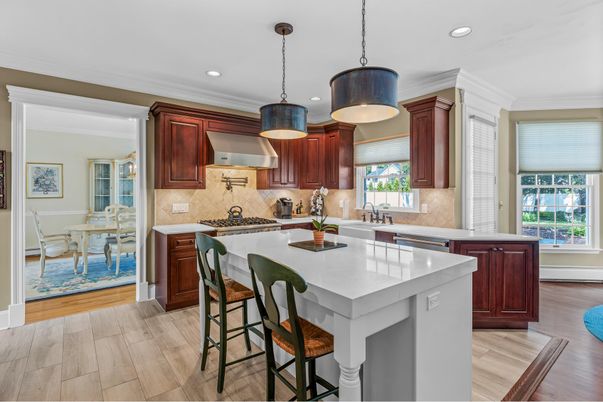 Dining room, Interior, Kitchen, Pendant Lights, Recessed Lighting, Wood Texture Flooring