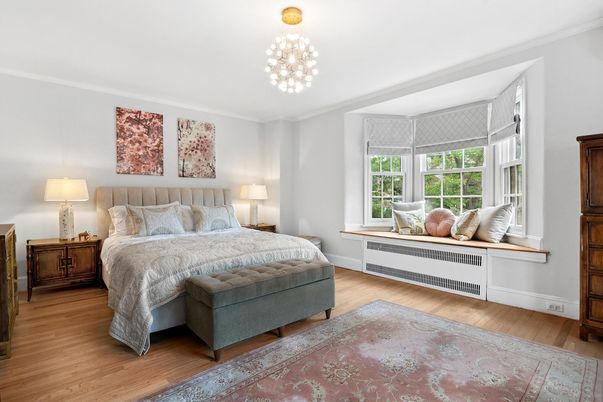 Bedroom, Interior, Pendant Lights, Wood Texture Flooring