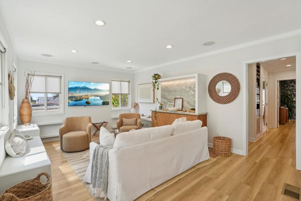Interior, Living room, Recessed Lighting, Wood Texture Flooring