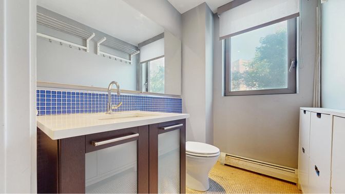 Bathroom, Interior, Recessed Lighting