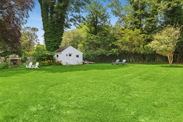 Backyard, Detached Garage, Exterior
