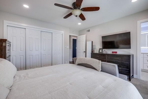 Bedroom, Interior, Recessed Lighting