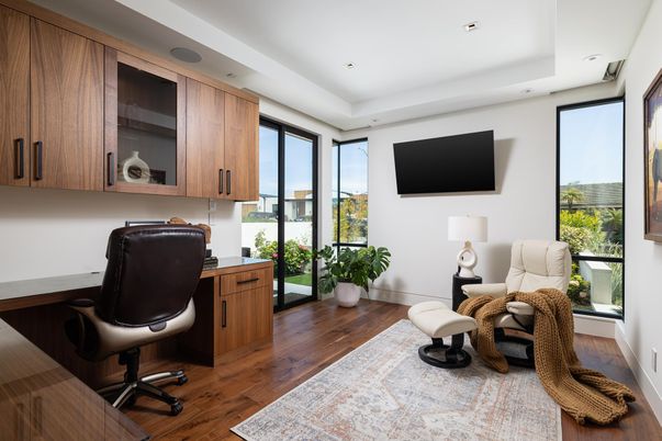Home Office, Interior, Recessed Lighting, Wood Texture Flooring