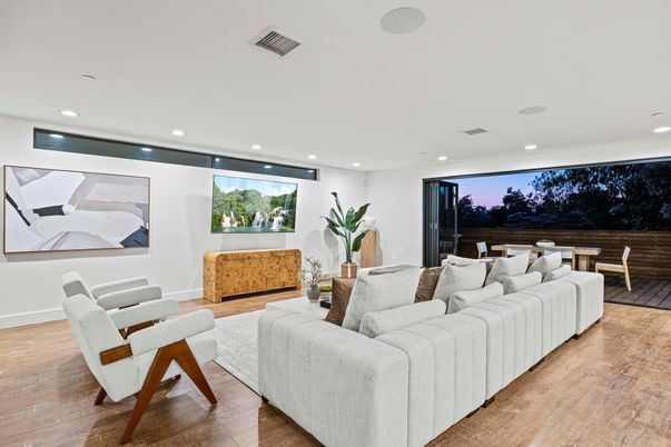 Interior, Living room, Recessed Lighting, Wood Texture Flooring