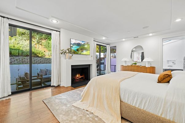 Bedroom, Fireplace, Interior, Recessed Lighting, Wood Texture Flooring