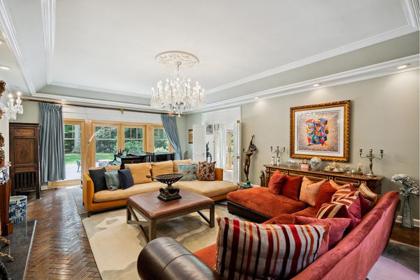 Chandelier, Interior, Living room, Piano, Recessed Lighting, Wood Texture Flooring