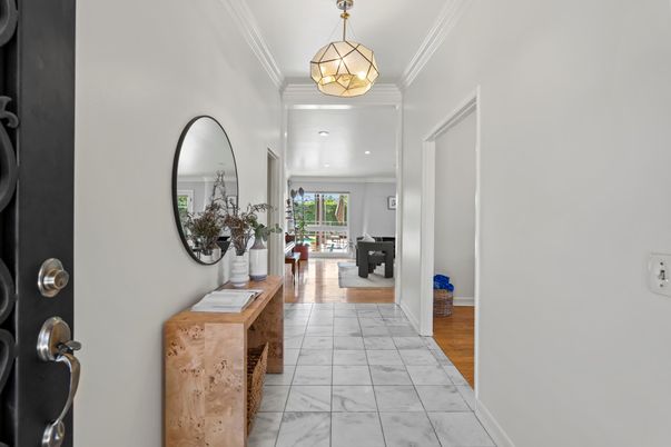 Chandelier, Interior, Marble, Pendant Lights, Recessed Lighting