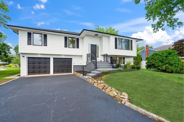 Attached, Exterior, Facade, Raised Ranch