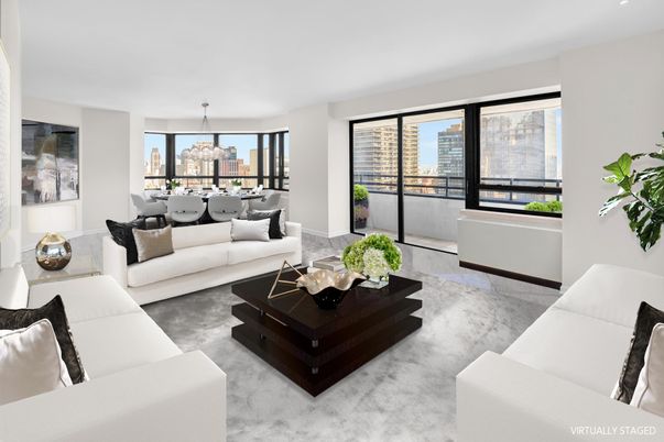 Chandelier, Dining room, Interior, Living room