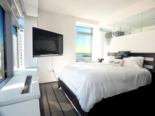 Bedroom, Interior, Water