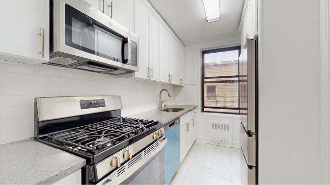 Interior, Kitchen, Stainless Steel Appliances